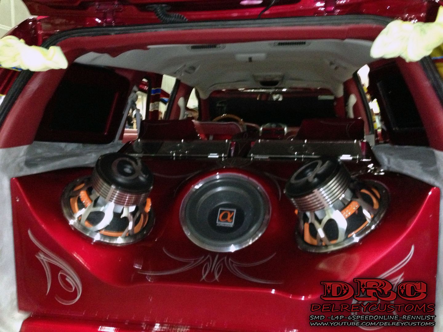 2013 DUB Show Los Angeles, CA Car Audio Install Gallery Photo Post Them